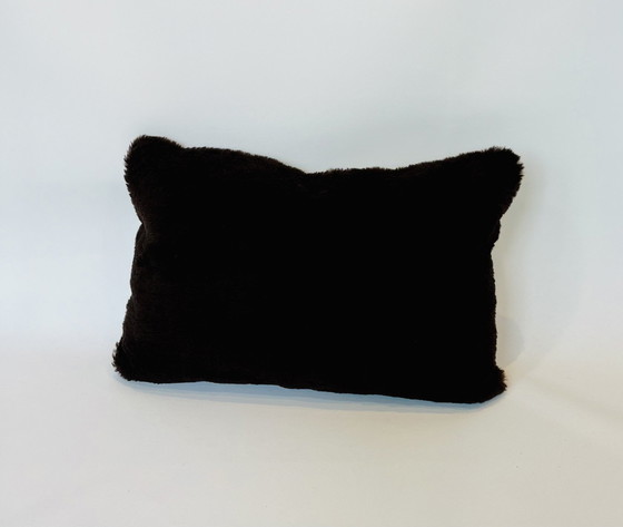 Image 1 of Pillow Nomilma