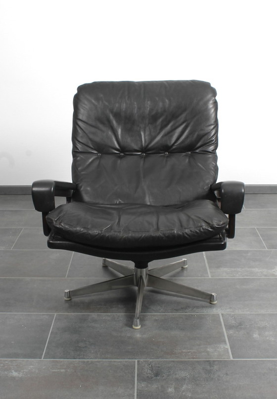 Image 1 of King Chair in black leather by André Vandenbeuck