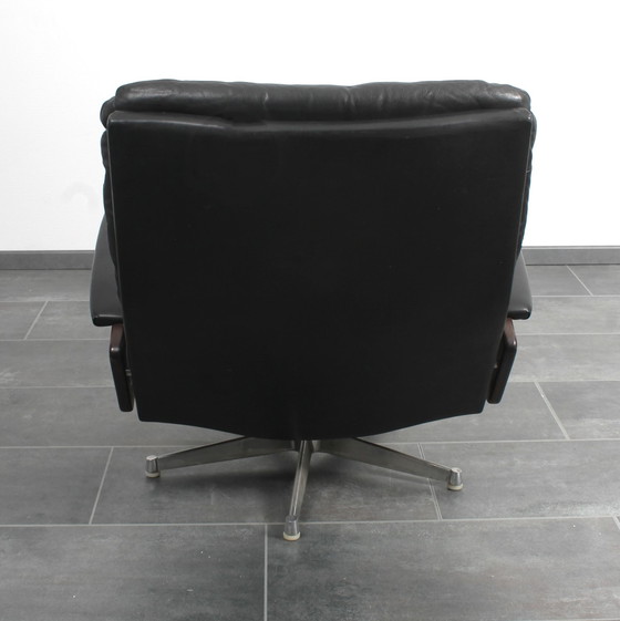 Image 1 of King Chair in black leather by André Vandenbeuck