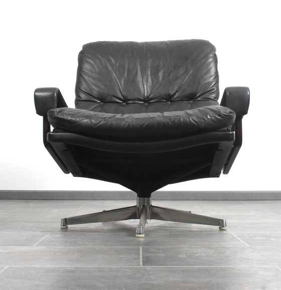 Image 1 of King Chair in black leather by André Vandenbeuck