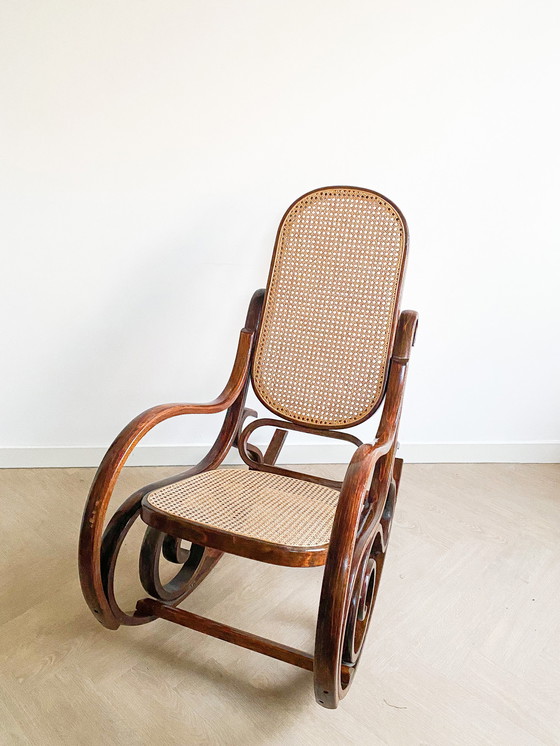 Image 1 of sedia a dondolo vintage