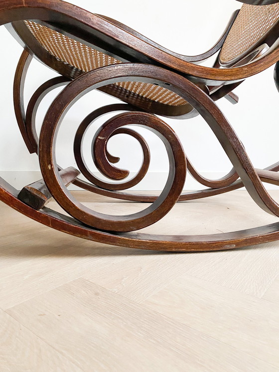 Image 1 of sedia a dondolo vintage