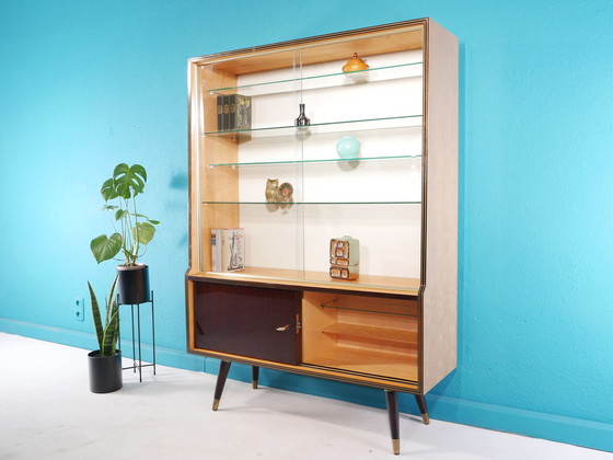 Image 1 of Highboard original avec grande vitrine des années 60