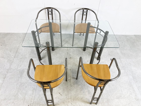 Image 1 of Chaises et table de salle à manger post-moderne