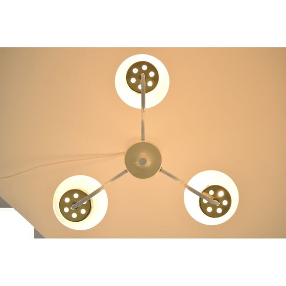 Image 1 of Lampadario in vetro opalino di metà secolo di Instala, anni '60