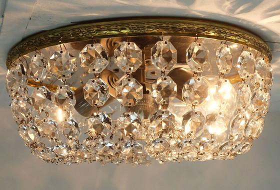 Image 1 of LUMIÈRE DE PLAFOND verre cristaux laiton métal années 60 hollywood regency style