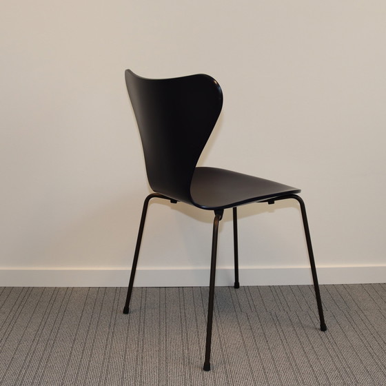 Image 1 of Fritz Hansen Series 7 60 anniversary Edition Arne Jacobsen