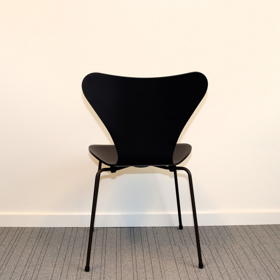 Image 1 of Fritz Hansen Series 7 60 anniversary Edition Arne Jacobsen