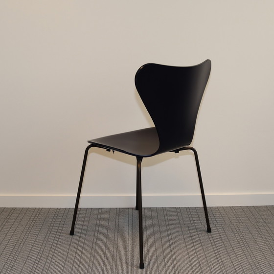 Image 1 of Fritz Hansen Series 7 60 anniversary Edition Arne Jacobsen