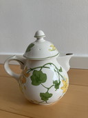 Villeroy & Boch Geranium Teapot