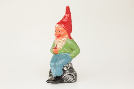 Image 1 of Ddr Garden Gnome Sitting With Pipe, Griebel