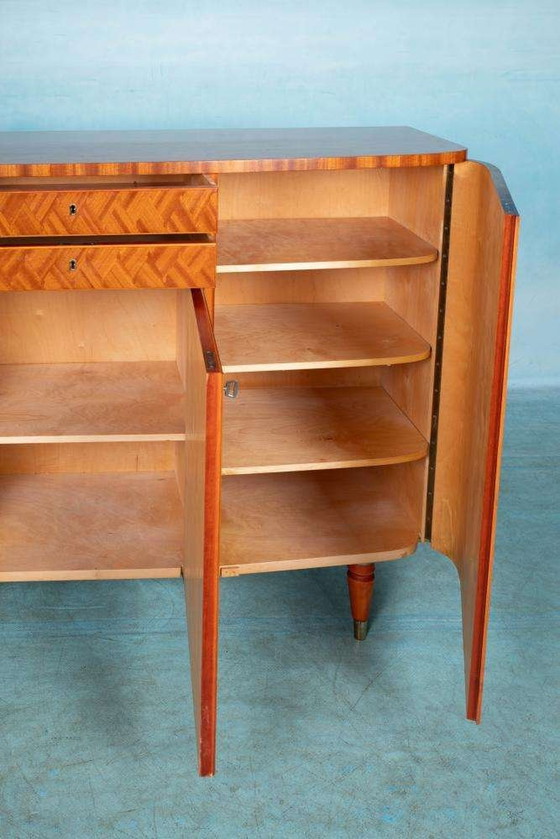 Image 1 of Credenza vintage dalla forma organica, credenza svedese