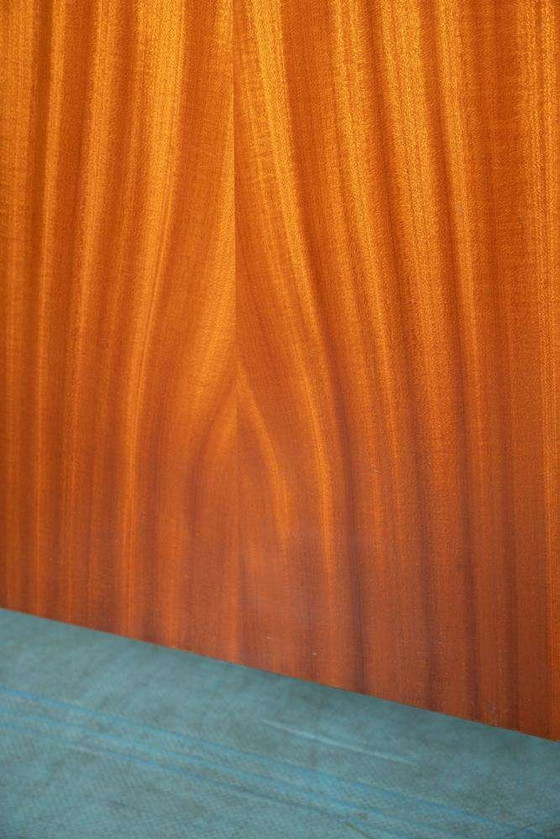 Image 1 of Credenza vintage dalla forma organica, credenza svedese