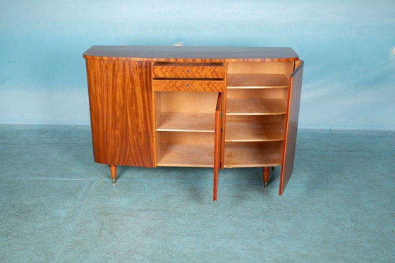 Image 1 of Credenza vintage dalla forma organica, credenza svedese