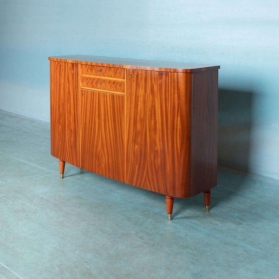 Image 1 of Credenza vintage dalla forma organica, credenza svedese