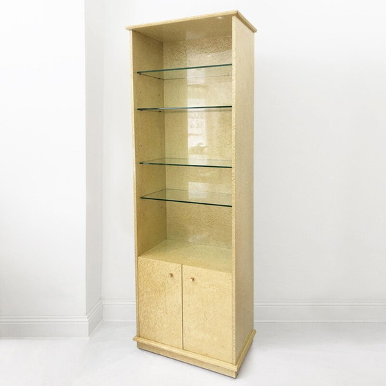 Image 1 of Vintage display case in birdseye maple, Italy 1980