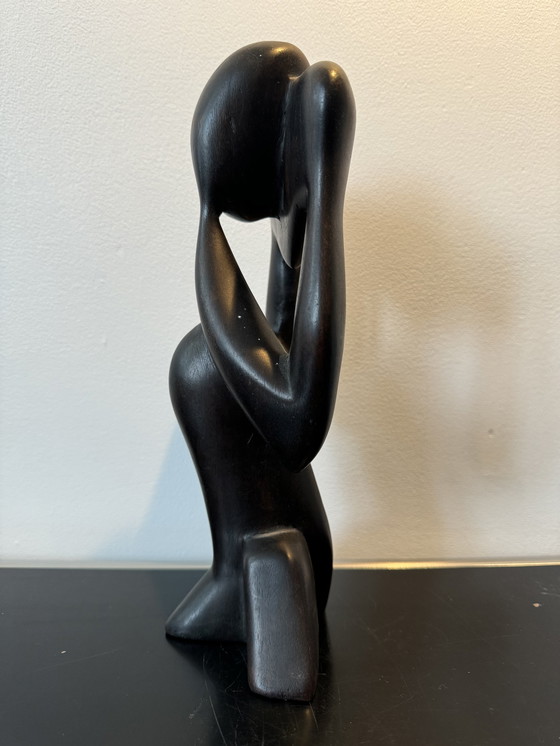 Image 1 of Penseur sculpture en bois