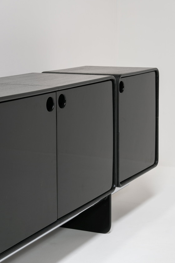 Image 1 of Raro mobile brutalista belga degli anni '60 in lacca nera per pianoforte