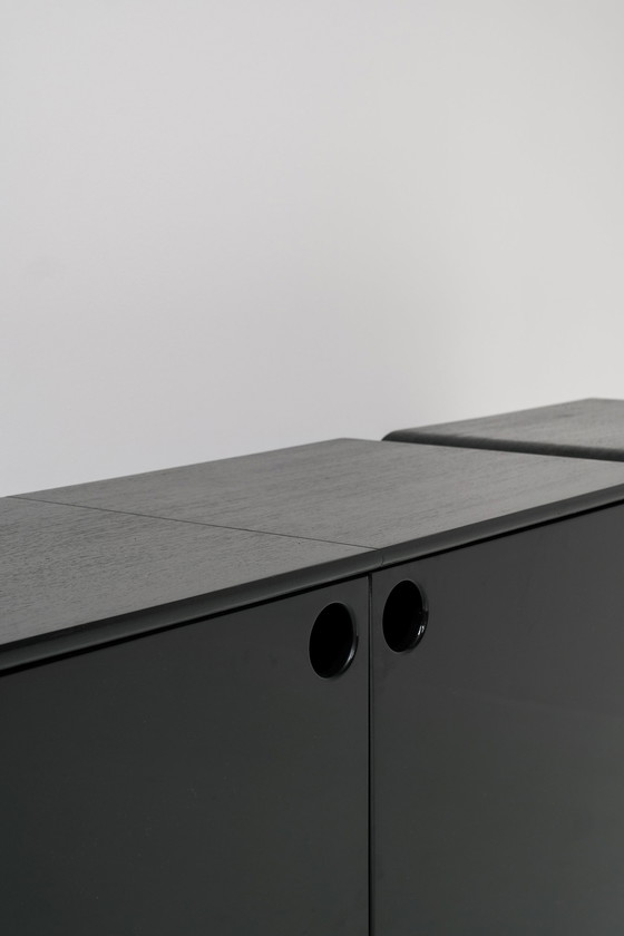 Image 1 of Raro mobile brutalista belga degli anni '60 in lacca nera per pianoforte