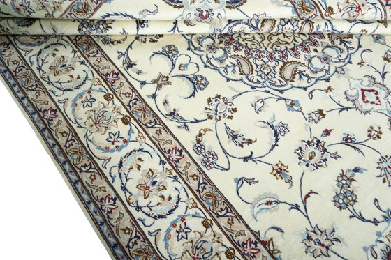 Image 1 of Hand-knotted Nain 9 La With Silk - Oriental Rug 310 X 203 Cm