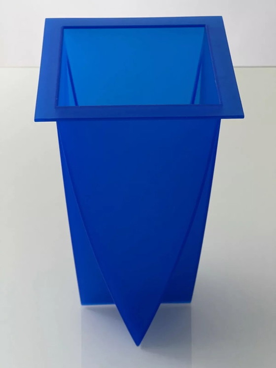 Image 1 of Marcello Morandini Posmoderno/Era Espacial Azul Timo Magis Jarrón 1980'S Italia