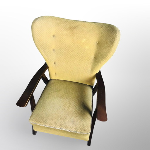 Large wide Vintage ear chair, Danish or Dutch design.