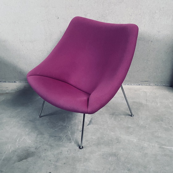 Image 1 of Artifort Lounge Chair Oyster "F157" By Pierre Paulin