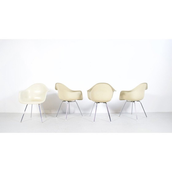 Image 1 of Set of 4 vintage Dax armchairs in chrome steel and fiberglass by Charles and Ray Eamesen for Mobilier International, 1960