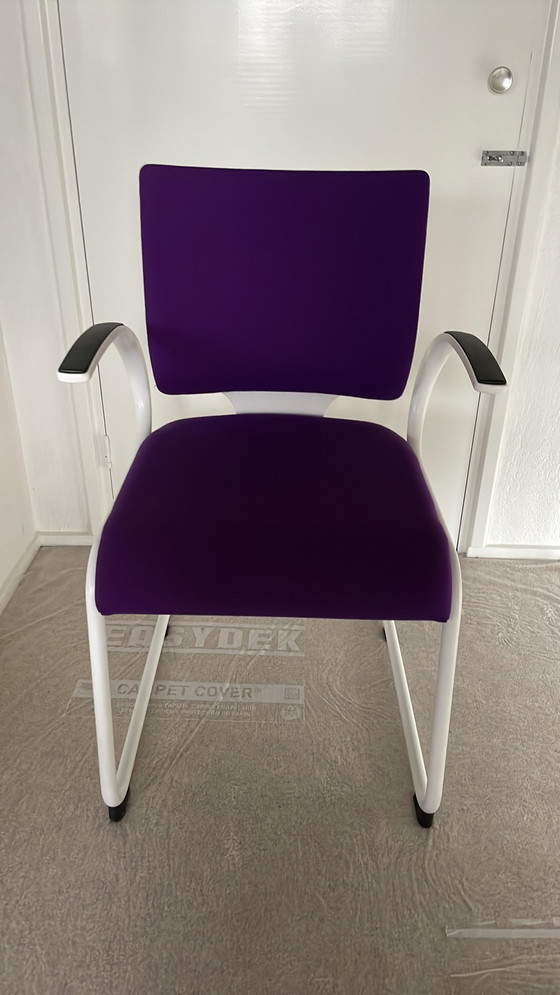 Image 1 of Dauphin InTouch cantilever chair