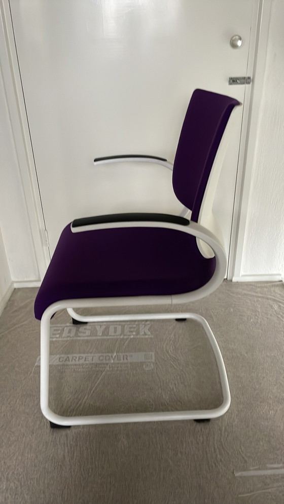 Image 1 of Dauphin InTouch cantilever chair