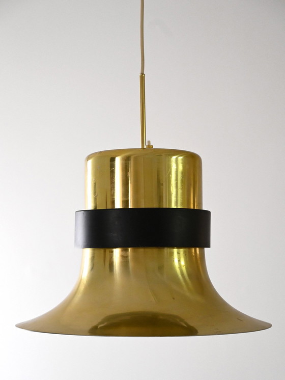 Image 1 of Lampada a sospensione vintage scandinava in oro con dettagli neri, anni '60