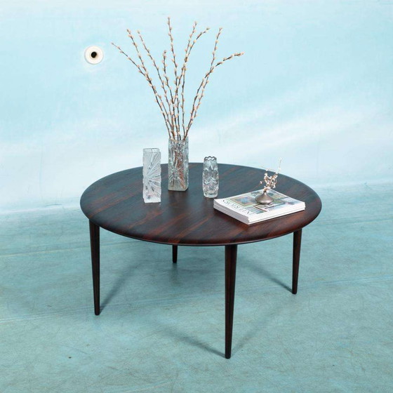 Image 1 of France & Son table basse en bois de rose, Table basse en bois de rose, Midcentury cofffee table