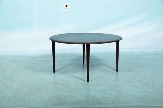 Image 1 of France & Son table basse en bois de rose, Table basse en bois de rose, Midcentury cofffee table