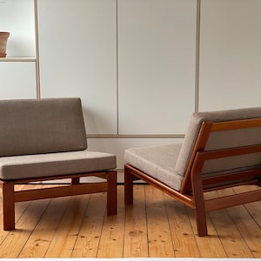 2x Comfort  Armchairs