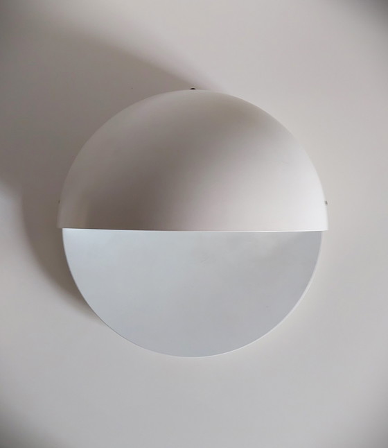 Image 1 of Round (Matte) White Metallic Wall Lamp