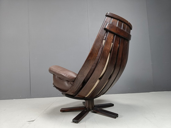 Image 1 of Vintage leather swivel chair atributed to Hans Brattrud , 1960s