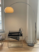 Lampada ad arco vintage cromata beige