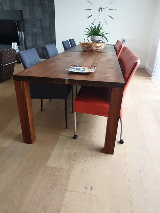 Bert Plantagie dining room table