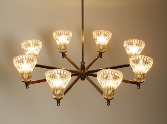 Image 1 of Beautiful large 1960s 8-arm brass chandelier with glass shades | by Kaiser Leuchten | Ø 76 cm | 29.9"