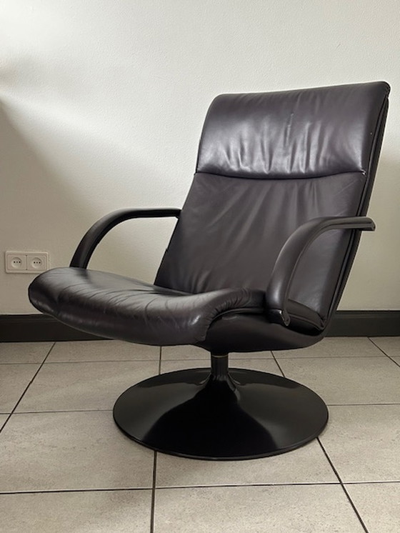 Image 1 of Artifort model F 196 armchair