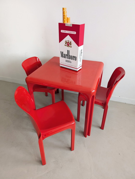 Image 1 of Set da pranzo &#39;Selene&#39; rosso di Vico Magistretti per Artemide anni &#39;60