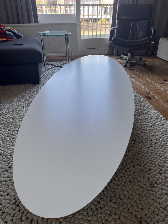 Image 1 of Vitra Elliptical