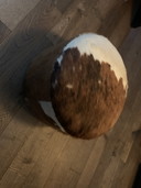 Pouf vintage en peau de vache
