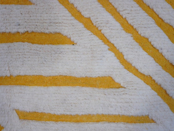 Image 1 of Tapis berbère - 293 cm x 199 cm - laine blanche et jaune