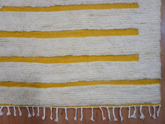 Image 1 of Tapis berbère - 293 cm x 199 cm - laine blanche et jaune