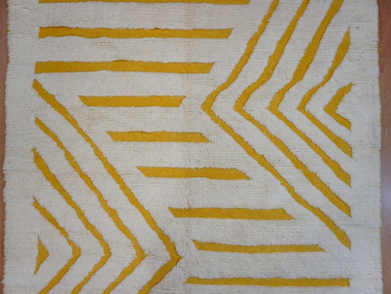 Image 1 of Tapis berbère - 293 cm x 199 cm - laine blanche et jaune