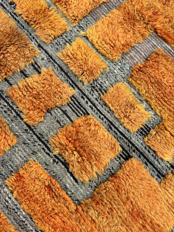 Image 1 of "Tiziri" - Tapis marocain en laine orange de style Mid Century - 200x300 cm