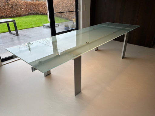 Desalto Stilt Extendable Dining Table