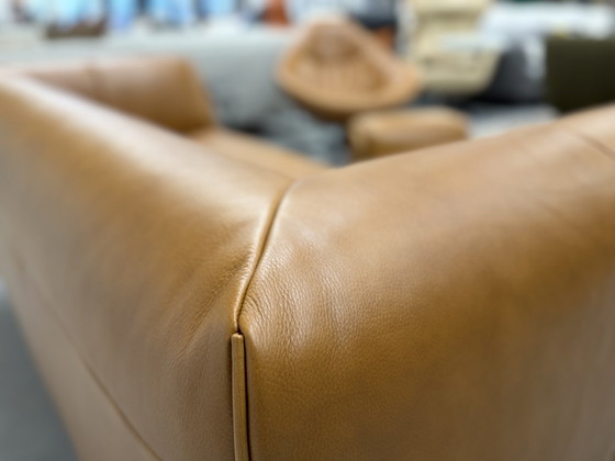 Image 1 of Label Vandenberg Moby Dick 2.5 Seater Sofa Bovino Natural