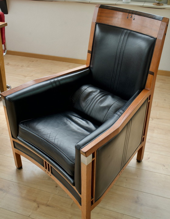 Image 1 of Schuitema chair